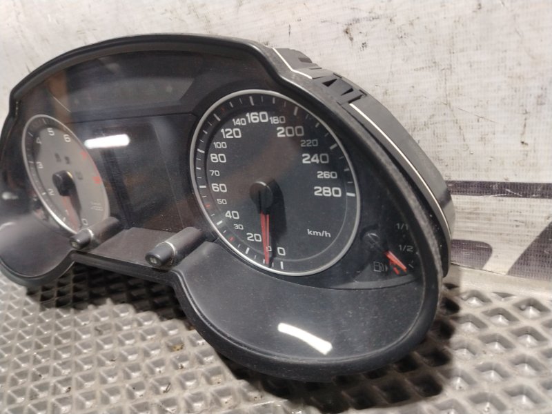 Панель приборов Audi Q5 2010 8R