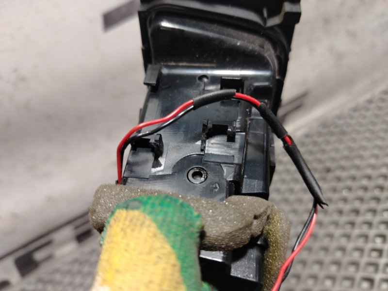 Дефлектор центральный Audi Q5 2010 8R