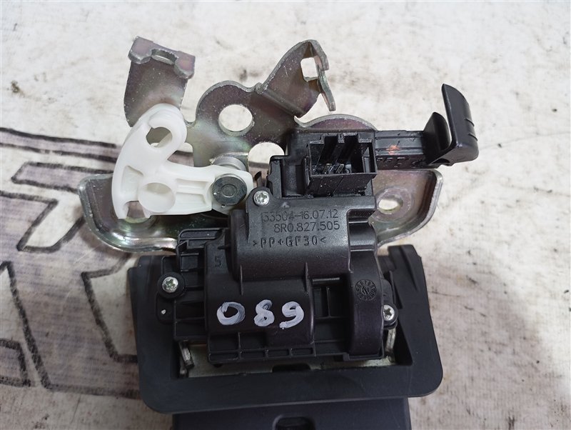 Замок багажника Audi Q5 2012 8R