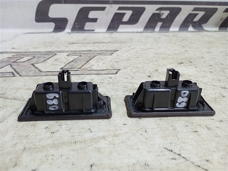 Плафоны подсветки номерного знака Audi Q5 2012 8R