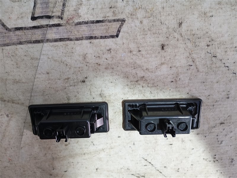 Плафоны подсветки номерного знака Audi Q5 2012 8R