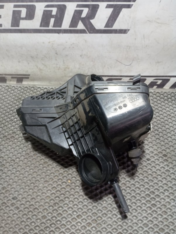 Фильтр воздушный двигателя Audi A4 2011 B8