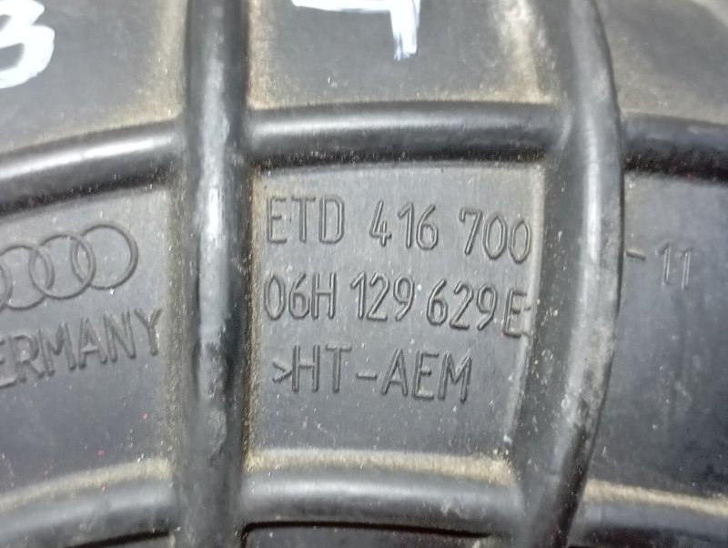 Патрубок Audi A4 2011 B8