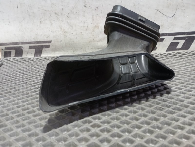 Воздуховод Audi A4 2011 B8