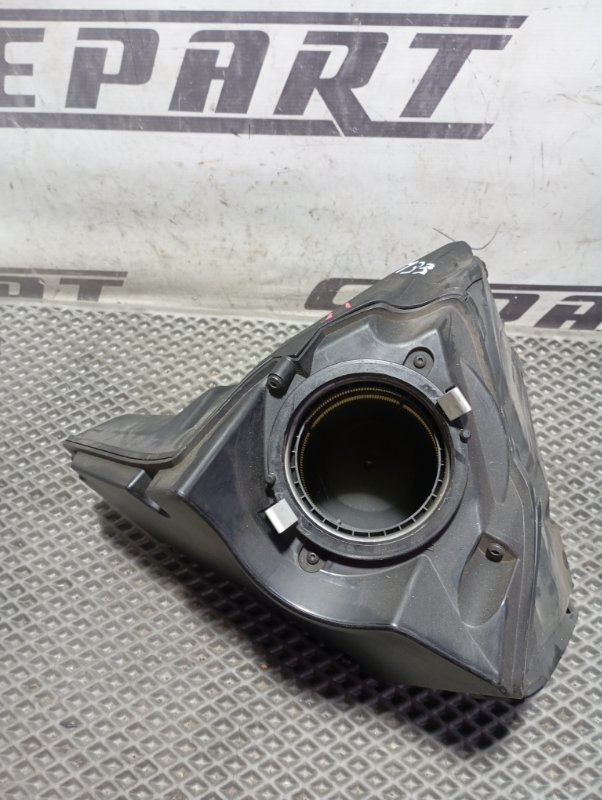 Фильтр воздушный двигателя Audi A4 2008 B8