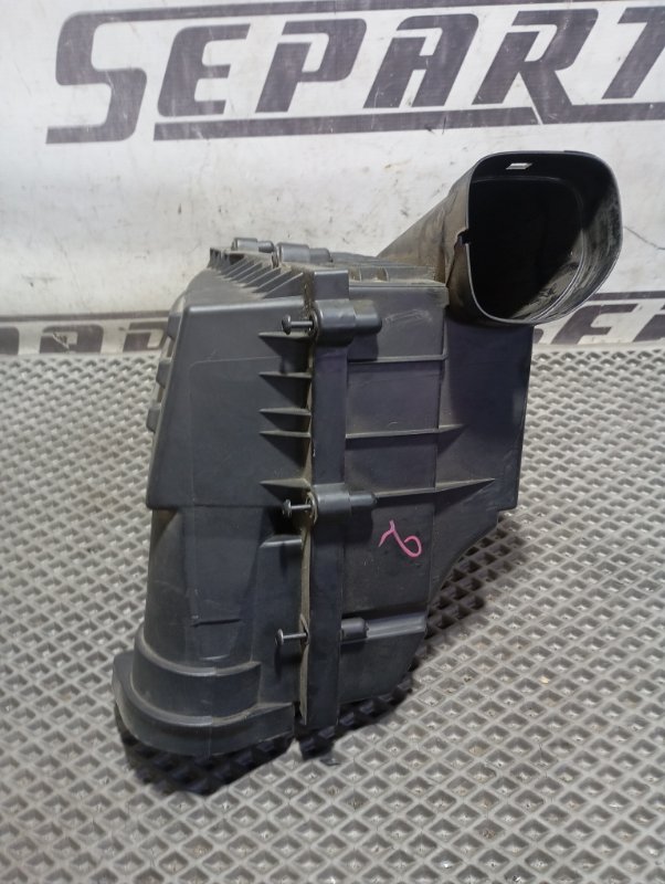 Фильтр воздушный двигателя Volkswagen Golf 2011 Mk6