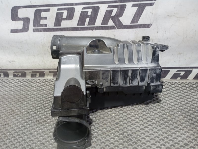 Фильтр воздушный двигателя Volkswagen Golf 2011 Mk6