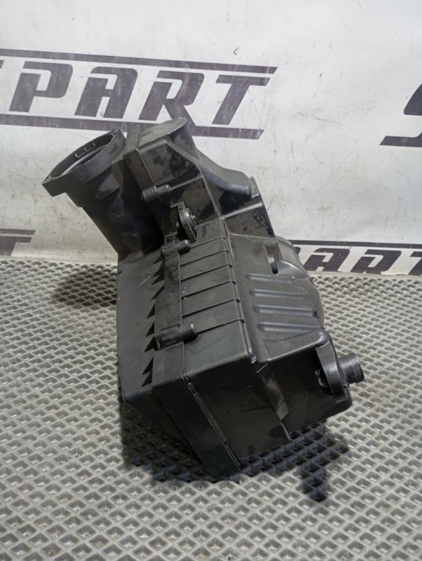 Фильтр воздушный двигателя Volkswagen Tiguan 2014 5N