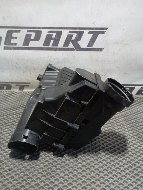 Фильтр воздушный двигателя Volkswagen Tiguan 2014 5N