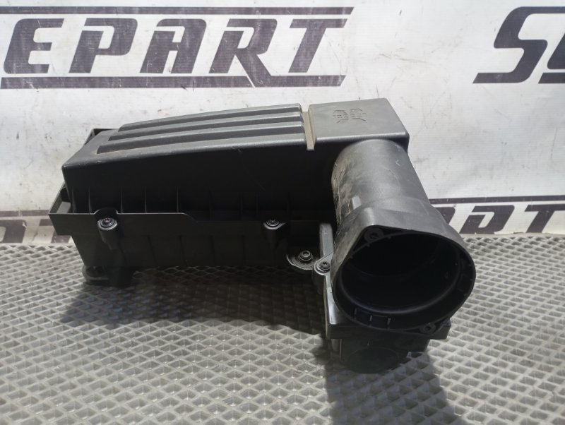 Фильтр воздушный двигателя Volkswagen Tiguan 2014 5N