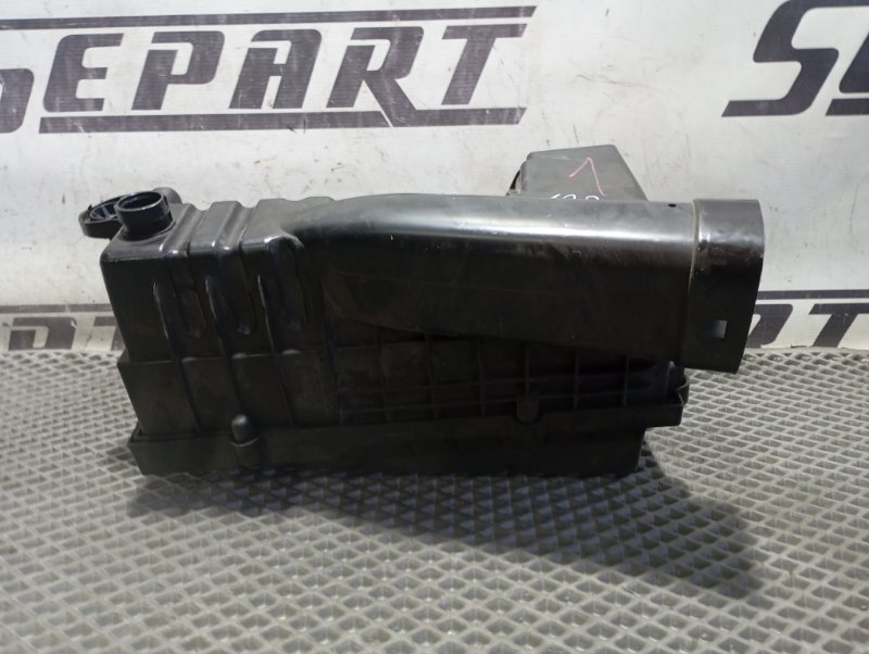 Фильтр воздушный двигателя Volkswagen Tiguan 2014 5N