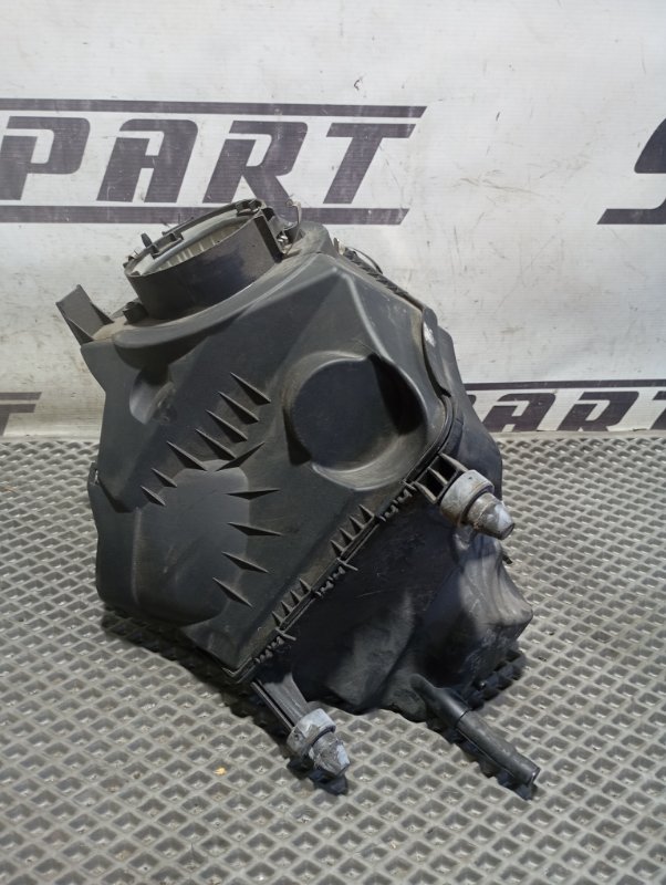 Фильтр воздушный двигателя Audi A6 2010 C6