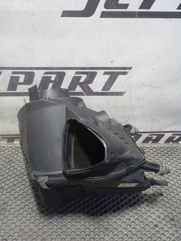 Фильтр воздушный двигателя Audi A6 2010 C6