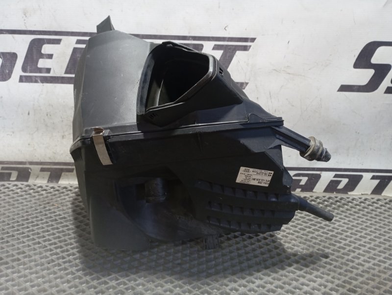 Фильтр воздушный двигателя Audi A6 2010 C6