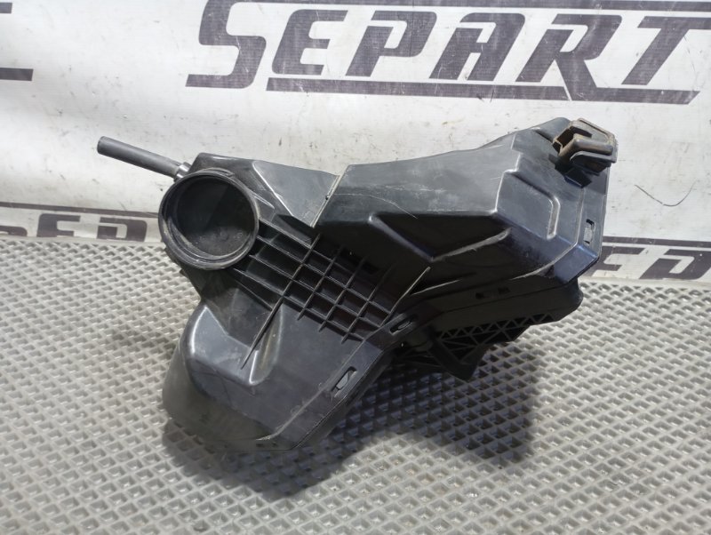 Фильтр воздушный двигателя Audi A4 2008 B8