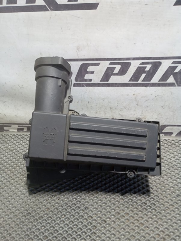 Фильтр воздушный двигателя Audi A3 2011 8P