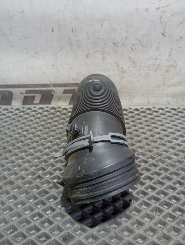 Патрубок воздушного фильтра Audi A3 2011 8P