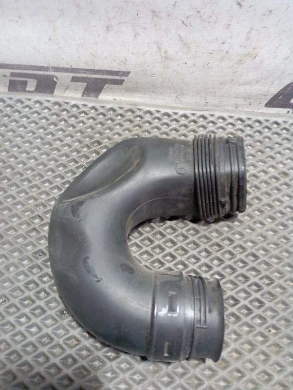 Патрубок воздушного фильтра Audi A3 2011 8P