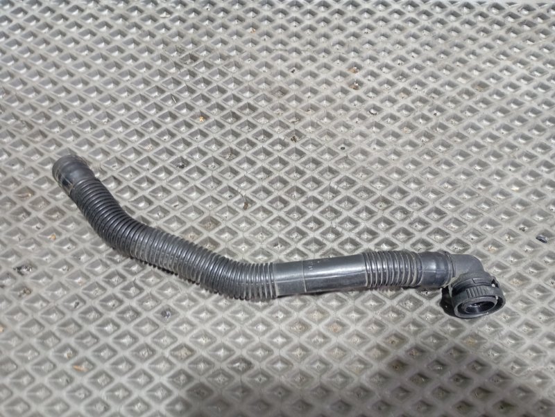 Патрубок воздушного фильтра Volkswagen Golf 2011 Mk6