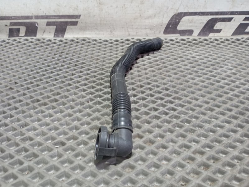 Патрубок воздушного фильтра Volkswagen Golf 2011 Mk6