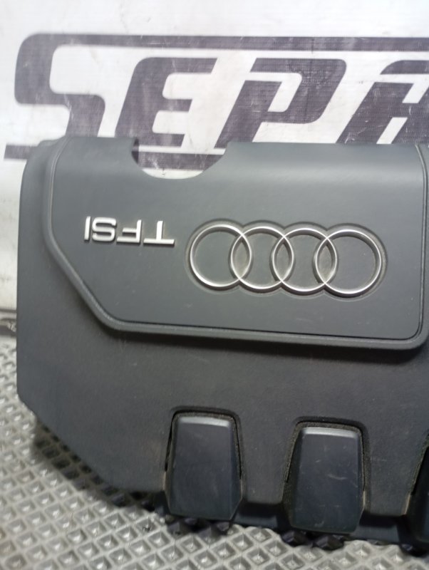 Крышка двигателя декоративная Audi A3 2011 8P