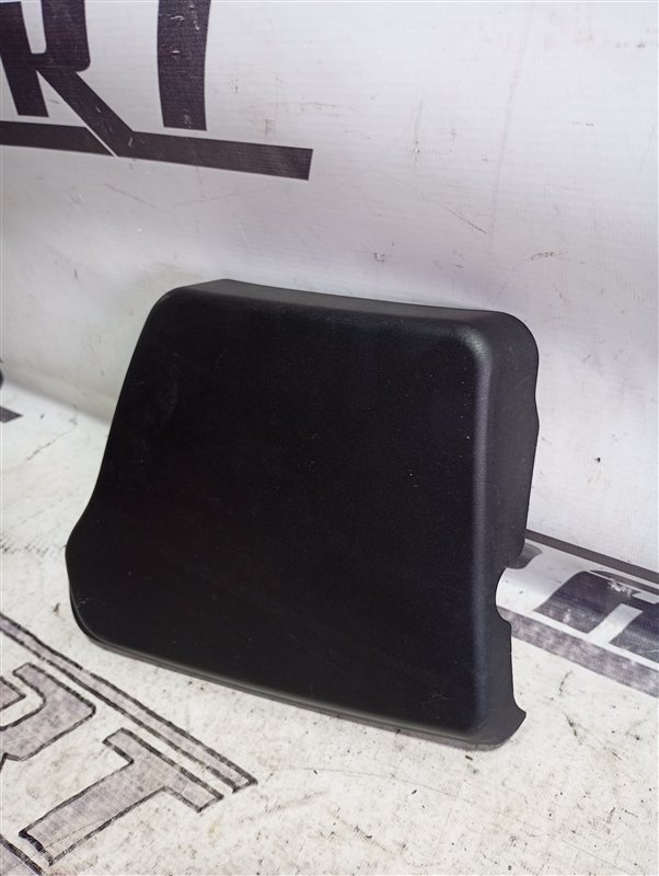 Крышка фонаря Audi Q5 2012 8R