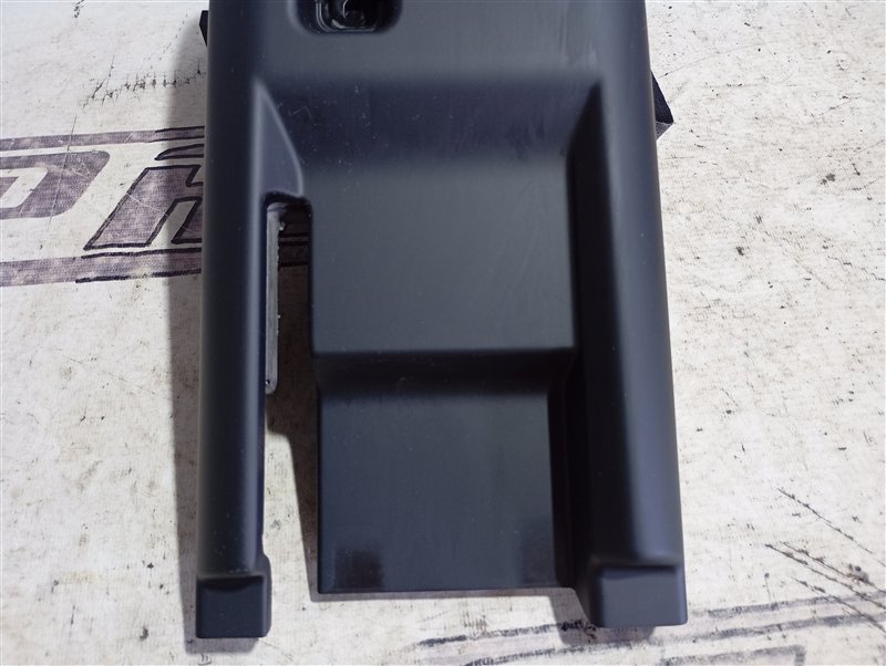 Кожух рулевой колонки Volkswagen Passat 2008 B6