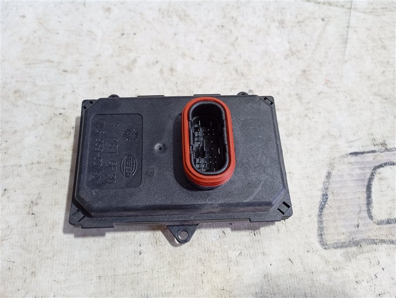 Блок управления адаптивным освещением Volkswagen Touareg 2008