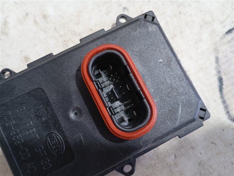 Блок управления адаптивным освещением Volkswagen Touareg 2008