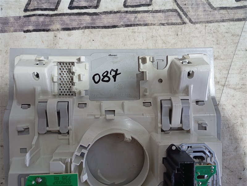 Плафон салона Volkswagen Passat 2008 B6