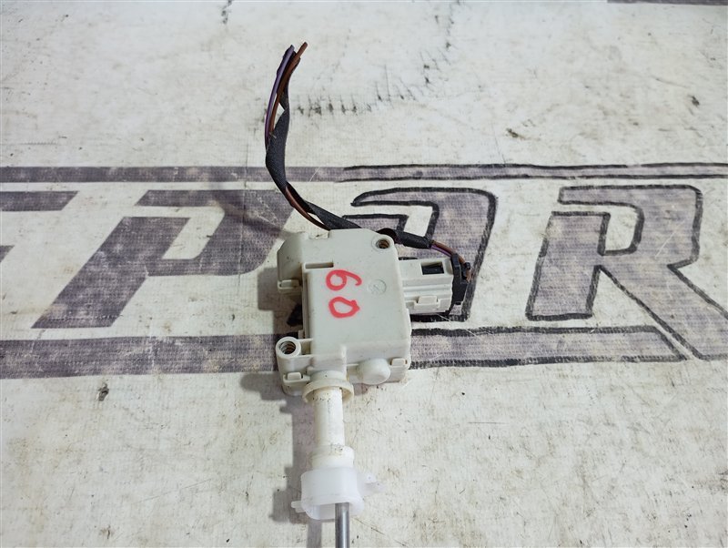 Актуатор лючка топливного бака Volkswagen Passat 2008 B6