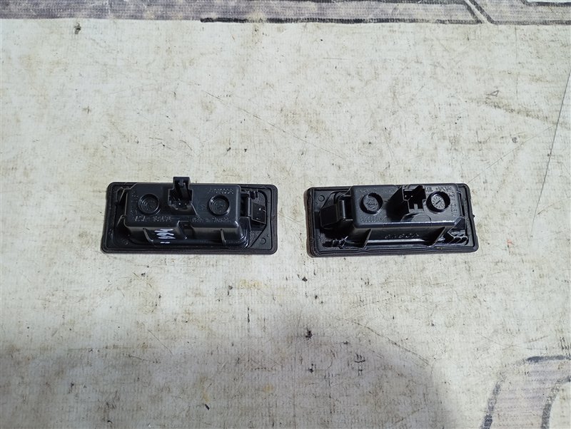 Подсветка номерного знака Audi Q5 2013 8R