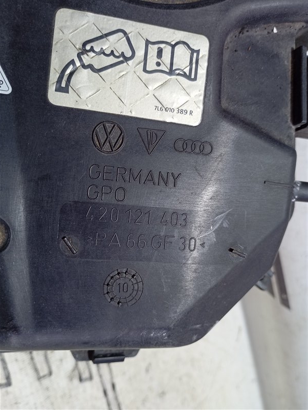 Бачок расширительный Audi Q7 2010 4L