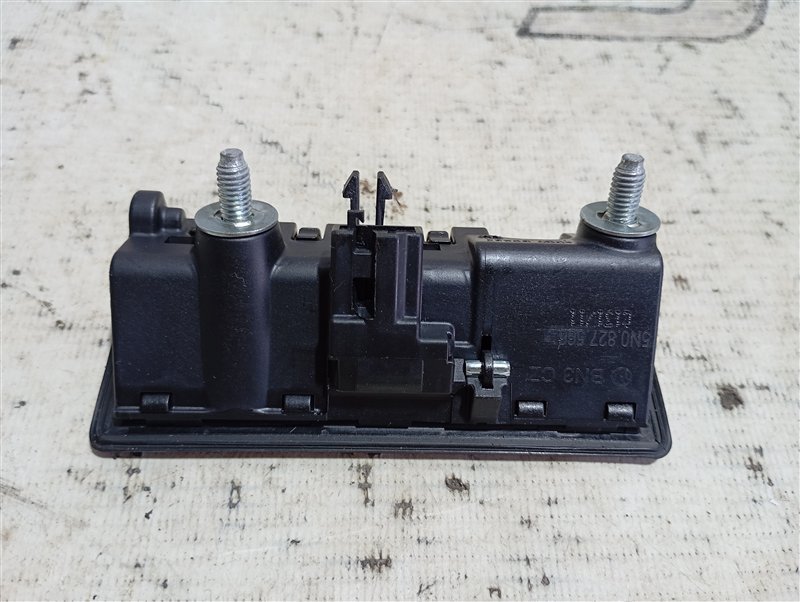 Ручка открывания багажника Volkswagen Touran 2011 1T