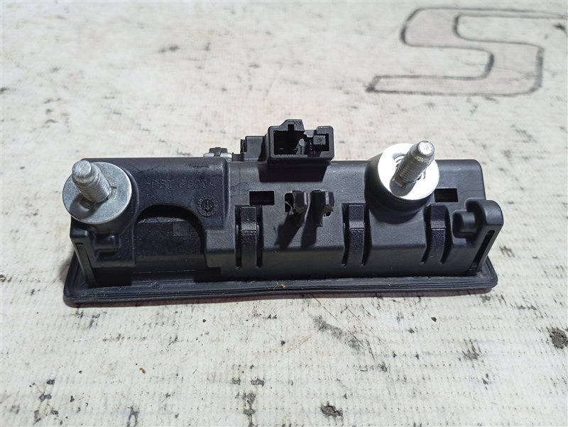 Ручка открывания багажника Volkswagen Touran 2011 1T