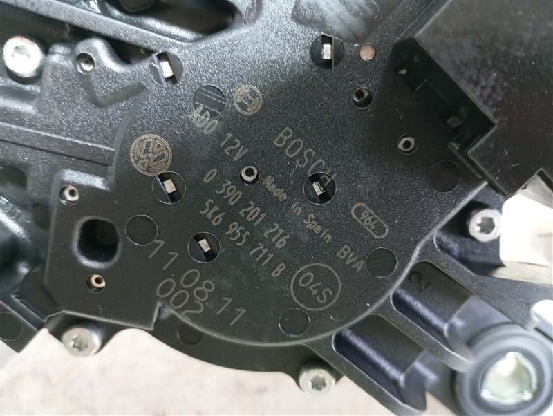 Моторчик стеклоочистителя Volkswagen Touran 2011 1T