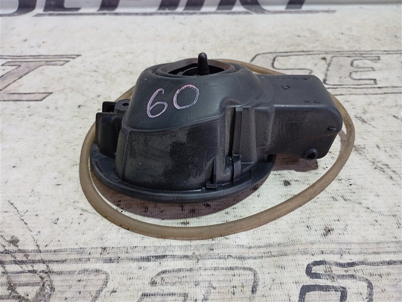 Лючок топливного бака Volkswagen Passat 2008 B6