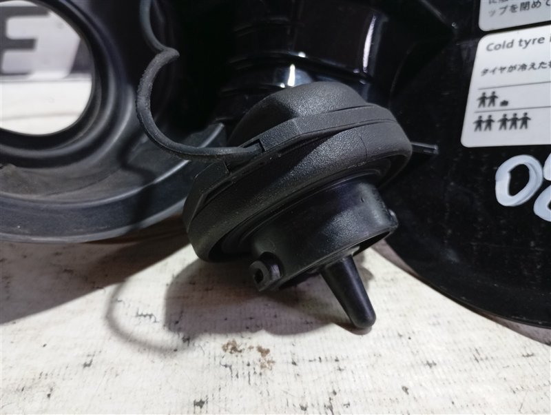 Лючок топливного бака Volkswagen Passat 2008 B6