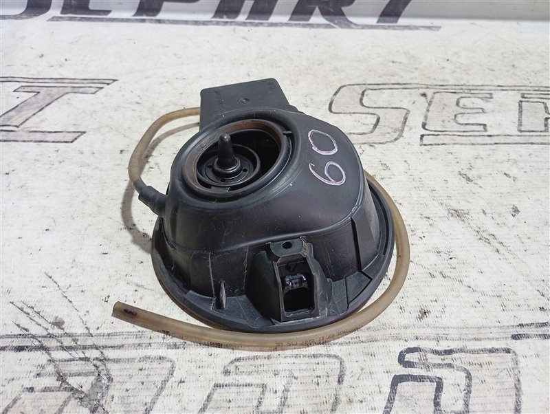 Лючок топливного бака Volkswagen Passat 2008 B6