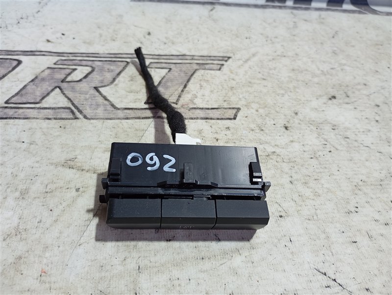 Кнопка ESP Audi A3 2009 8P