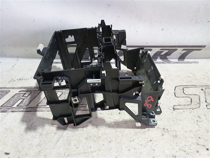 Кронштейн магнитолы Audi A3 2009 8P