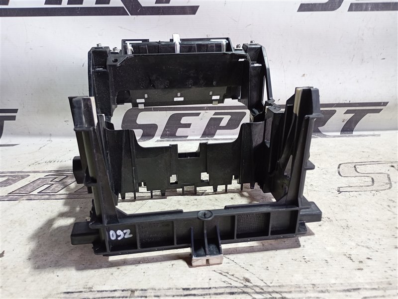 Кронштейн магнитолы Audi A3 2009 8P