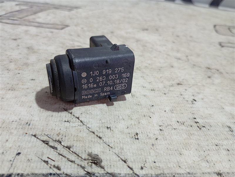 Датчик парктроника Volkswagen Touareg 2008