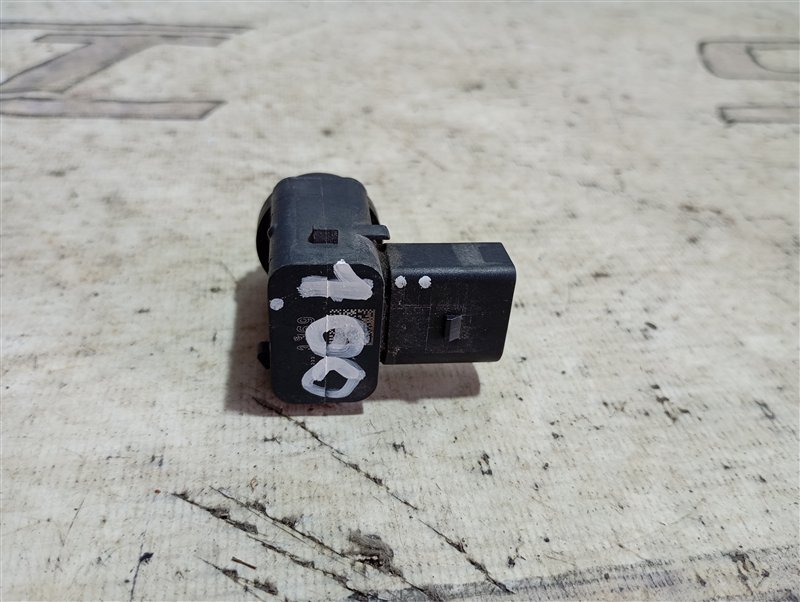 Датчик парктроника Volkswagen Touareg 2008