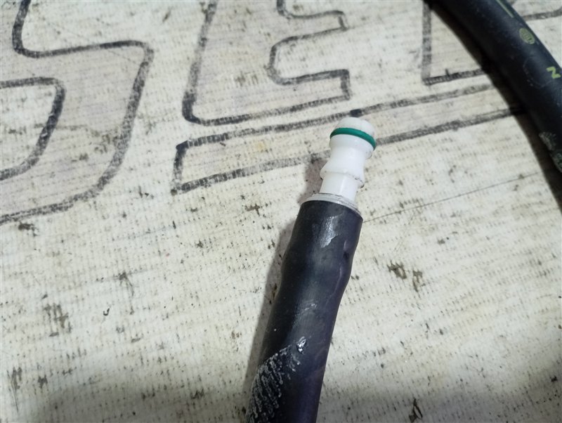 Шланг омывателя фар Volkswagen Touareg 2008