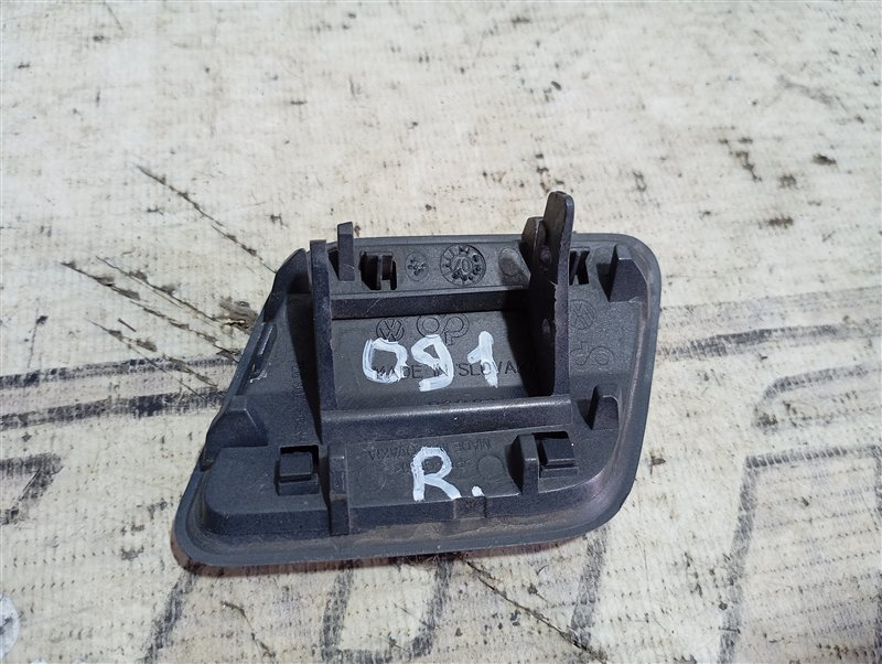 Крышка форсунки омывателя фар Volkswagen Touareg 2008