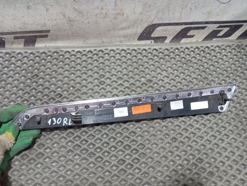 Вставка дверной карты декоративная Audi A6 2010 C6