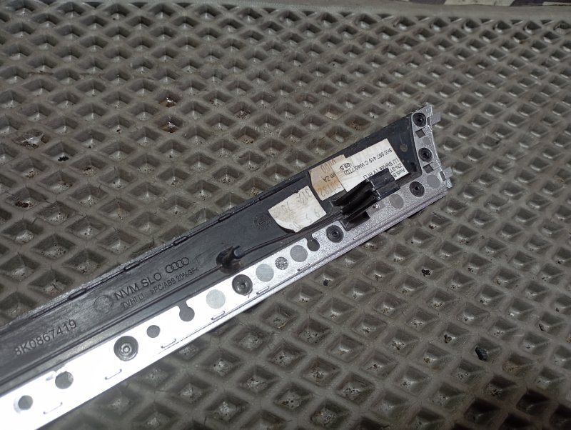 Вставка дверной карты декоративная Audi A4 2008 B8