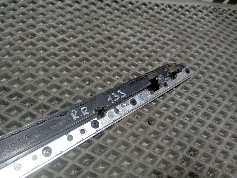 Вставка дверной карты декоративная Audi A4 2008 B8