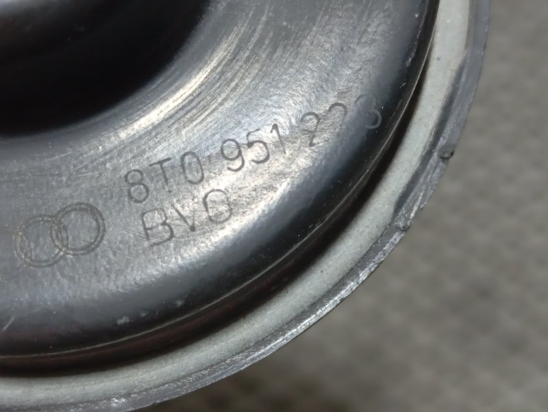 Сигнал звуковой Audi Q5 2010 8R